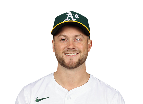 Max Schuemann headshot