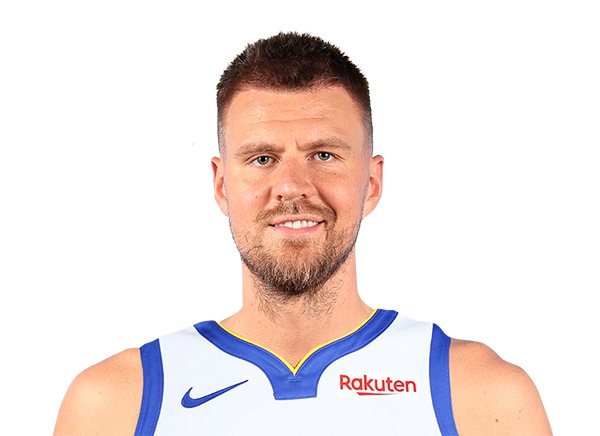 Kristaps Porzingis headshot